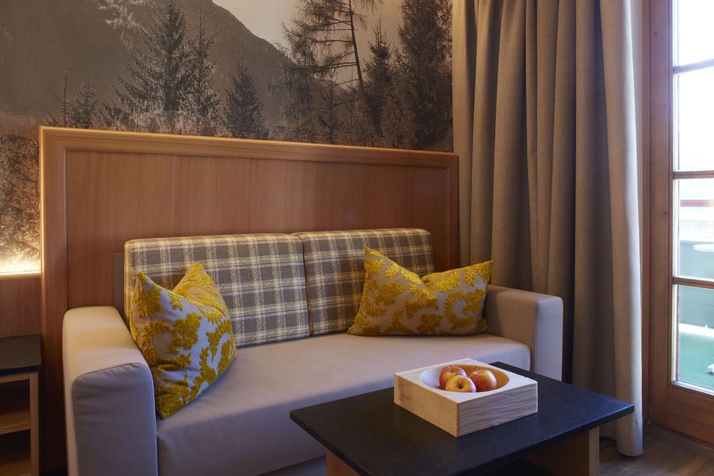 Alpenrose Wellnesshotel Бах Екстериор снимка